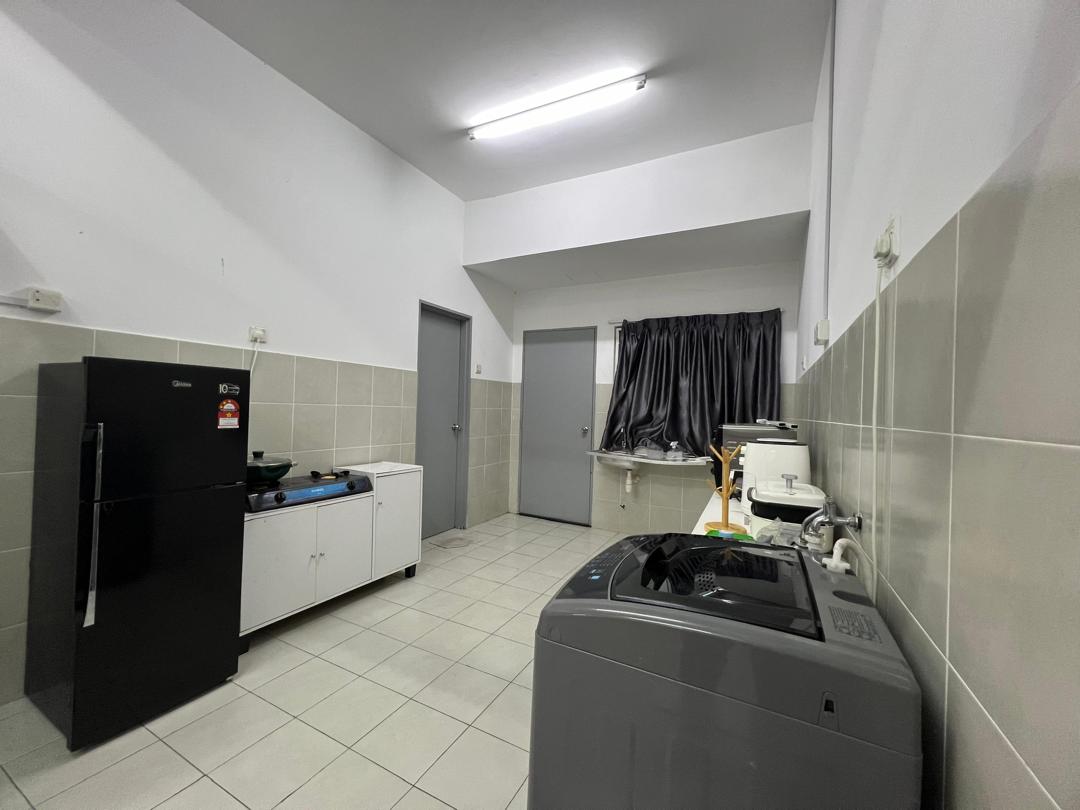 2 5 storey corner  Brand New Bandar Bukit Raja Kla - photo 5