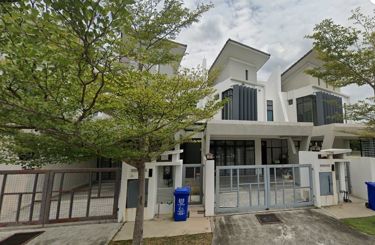 22x80 freehold renovated Laman Glenmarie  Shah Ala