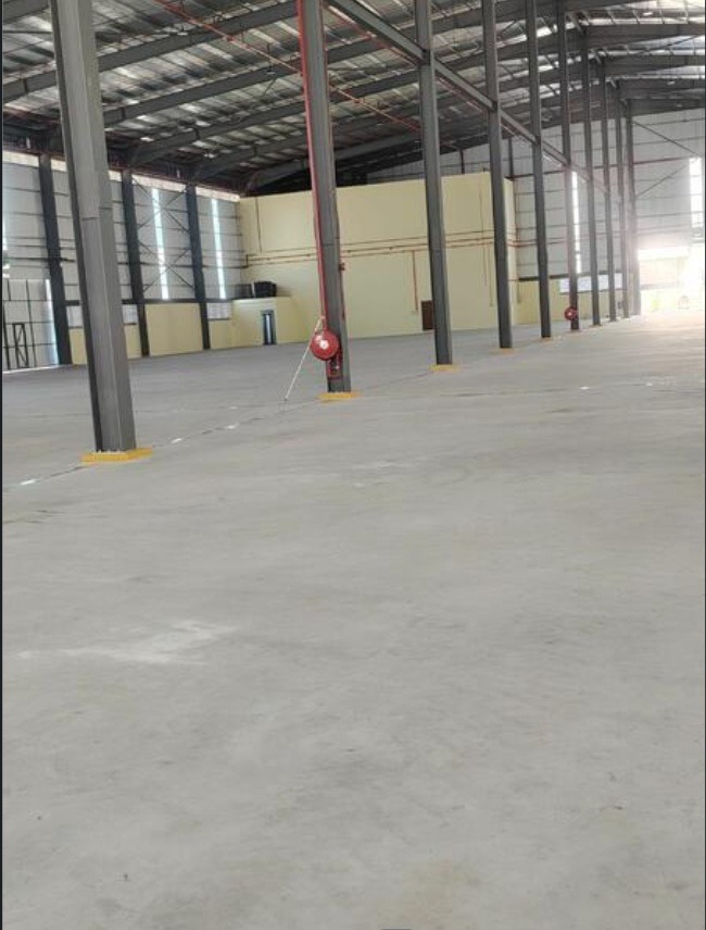 1000 AMP West Port Detached Factory, 5 Ton Floor - photo 5