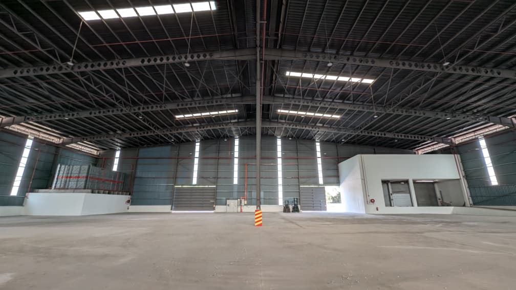 1200amp West Port Detached Factory - photo 3