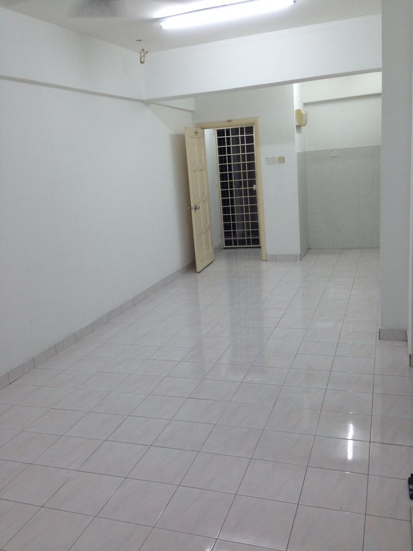 Vista pinggiran apartment 3r2b 815sf equine park - photo 13