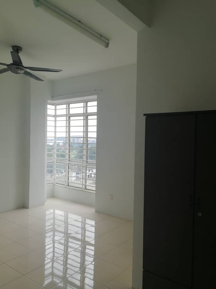unipark condo 1302sf master room n small room rent - photo 6