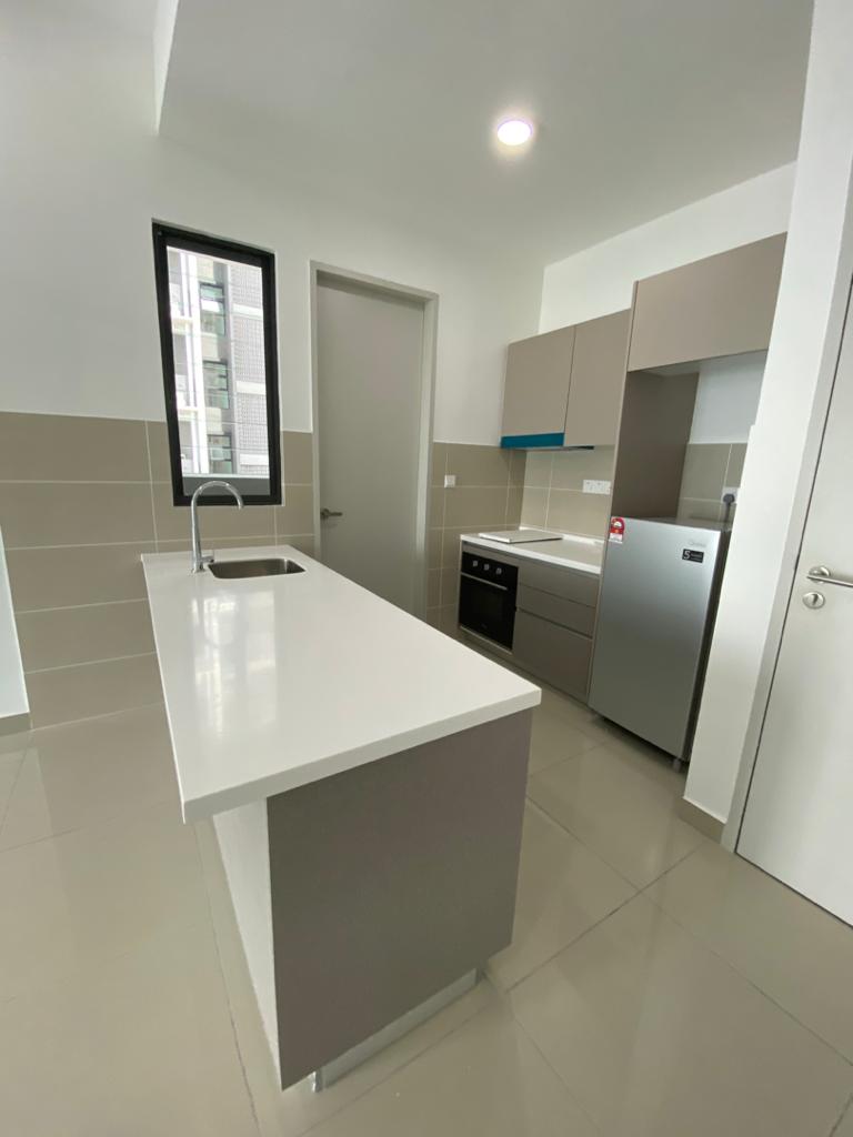 3 rooms Partly Furnished many units on hand - photo 2