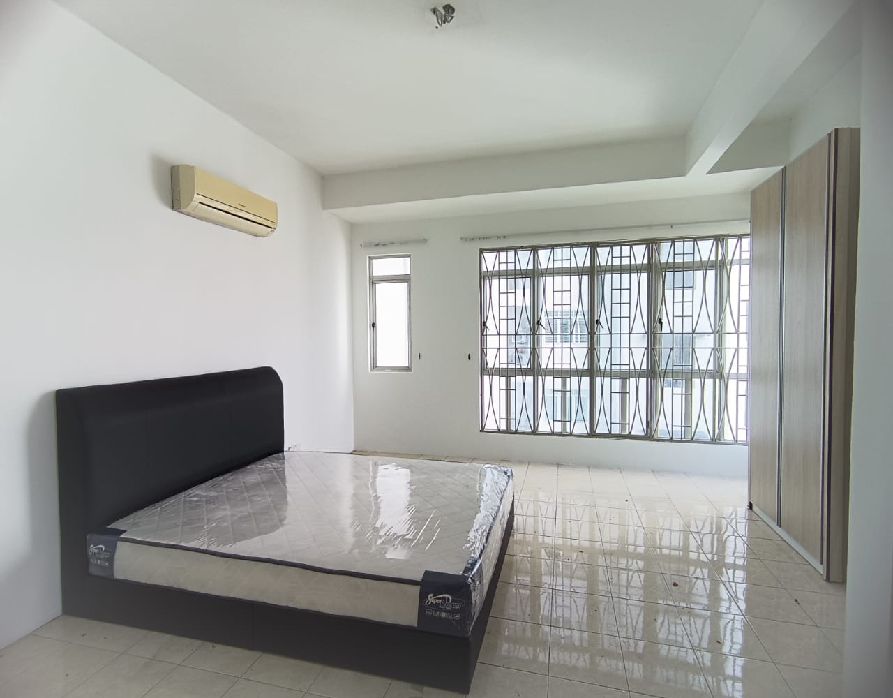 Millennium Place Condo - photo 8
