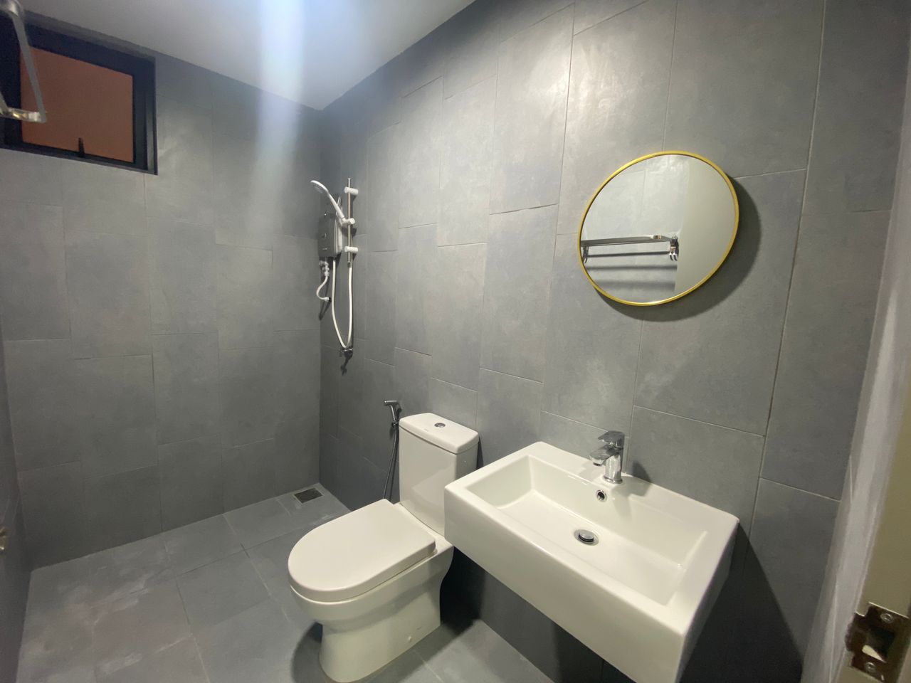 SA2309/2598 M Vertica For Rent by KeyLing - photo 3