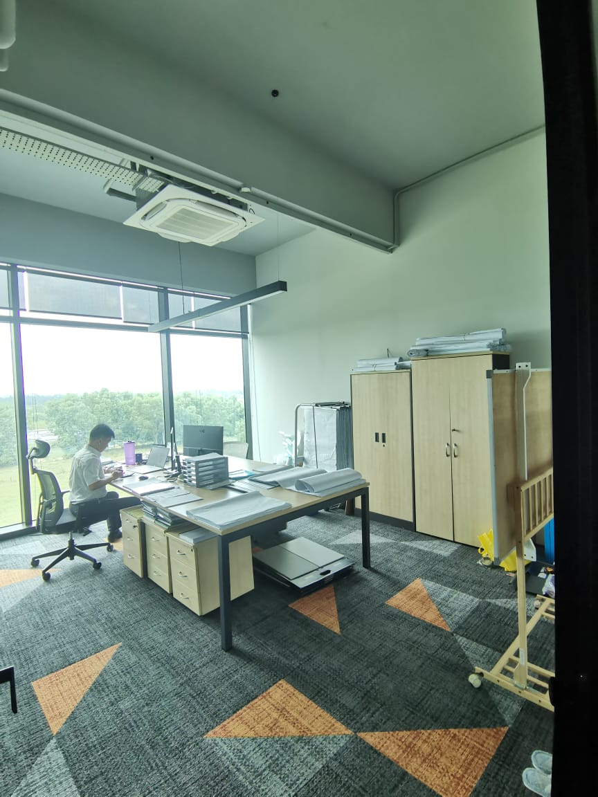 Puchong Taman Perindustrian Putra Office Building - photo 2