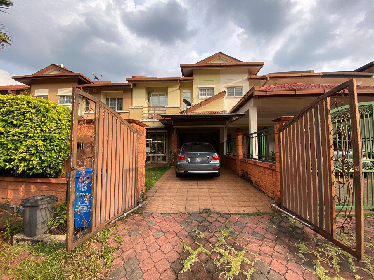Double Storey Terrace Jalan Serambi Bukit Jelutong - photo 1