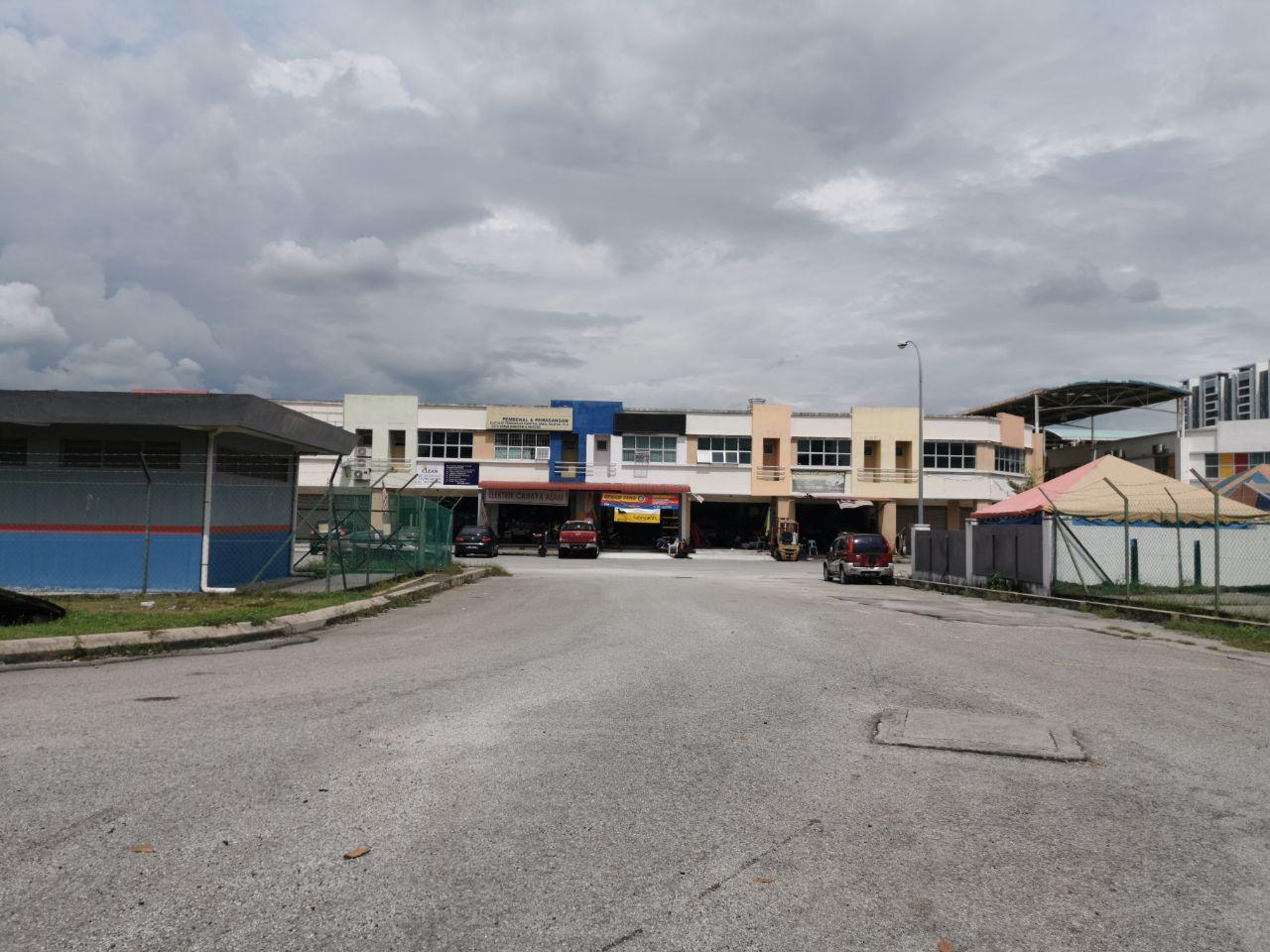 2 STOREY SHOPLOT PUSAT PERDAGANGAN ALAM JAYA - photo 4