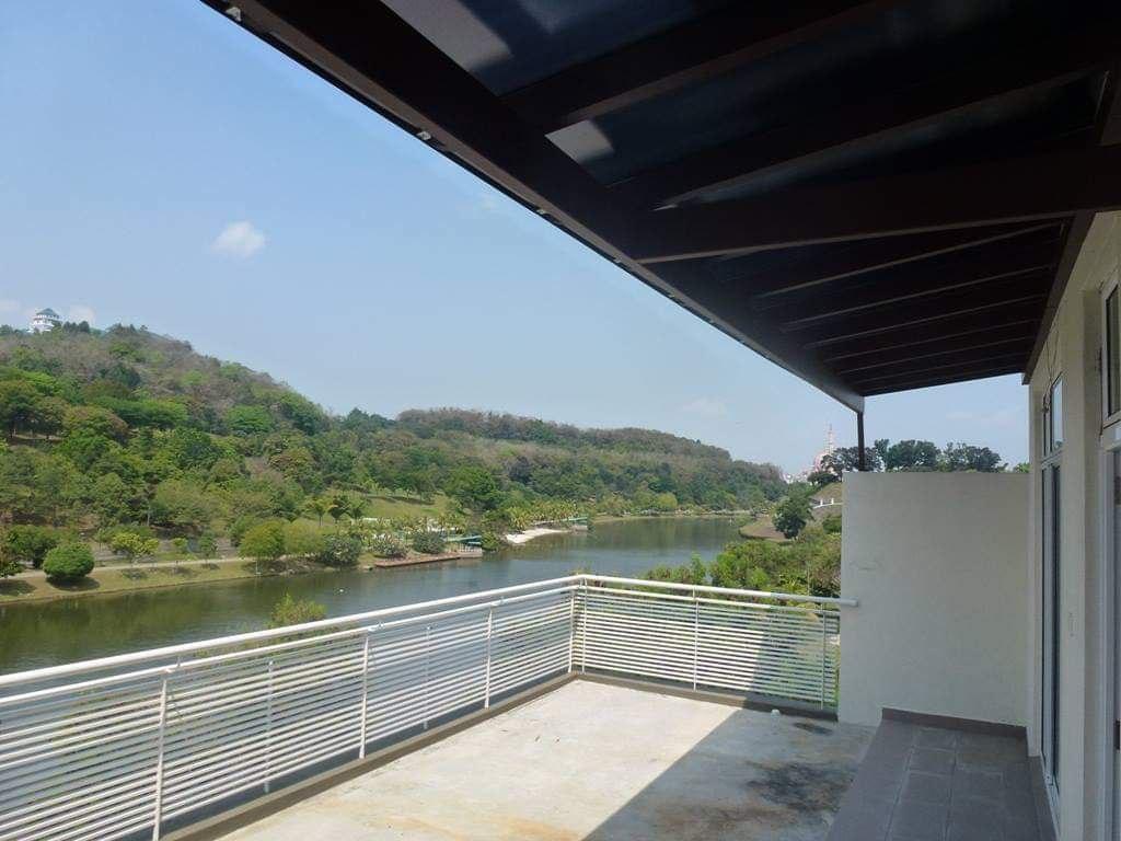 SEMI D VILLA LAKE VIEW DESIRAN BAYU PRECINCT 16 - photo 11