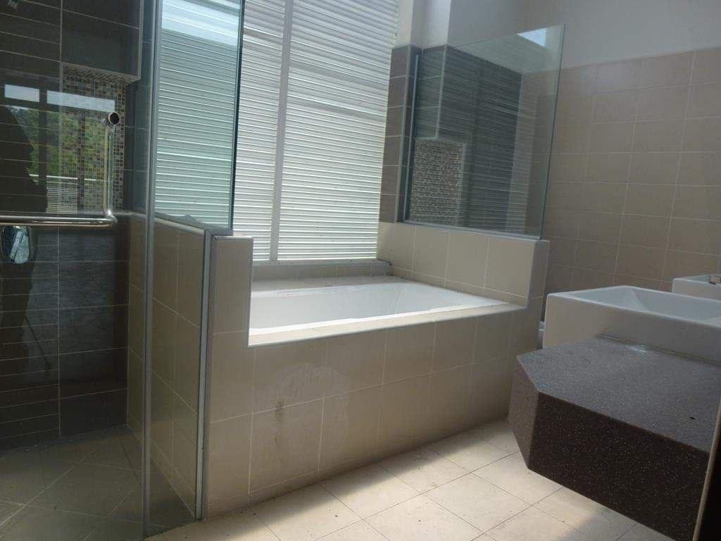 SEMI D VILLA LAKE VIEW DESIRAN BAYU PRECINCT 16 - photo 12