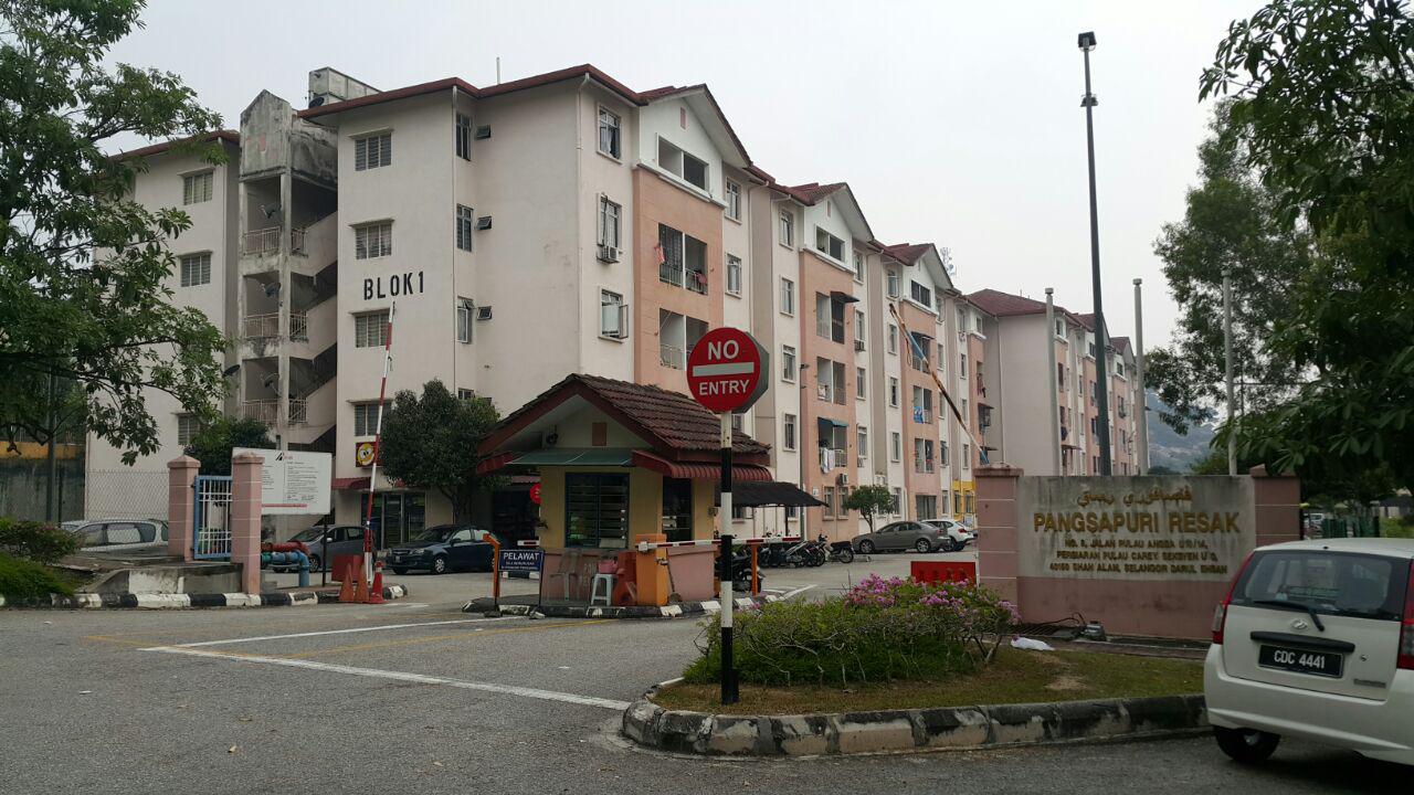 Pangsapuri Resak, U10 Puncak Perdana Shah Alam - photo 1
