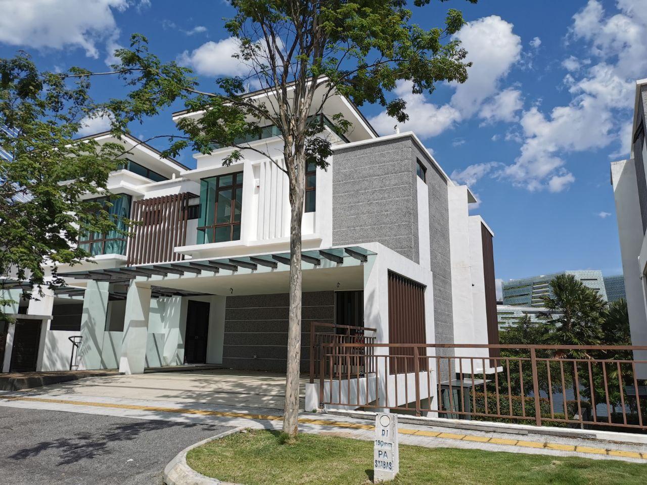 FREEHOLD Fera Twinvilla 3 Storey Villa FACING LAKE