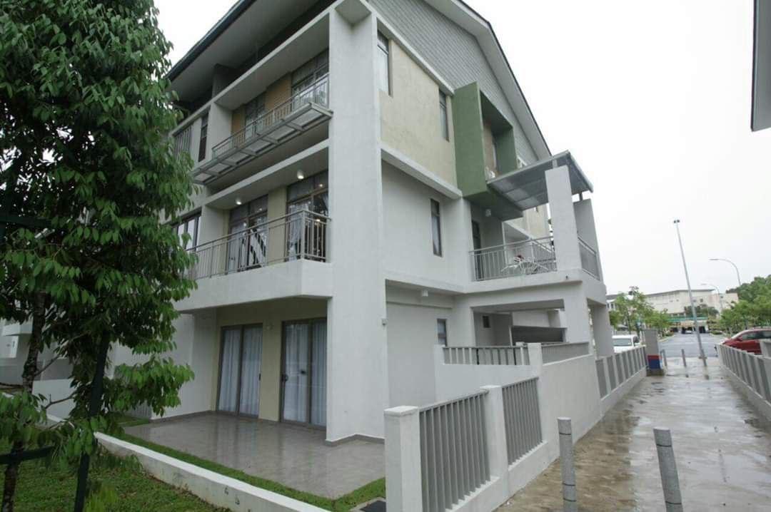 Lake View  Storey Bungalow D Mutiara Presint - photo 13