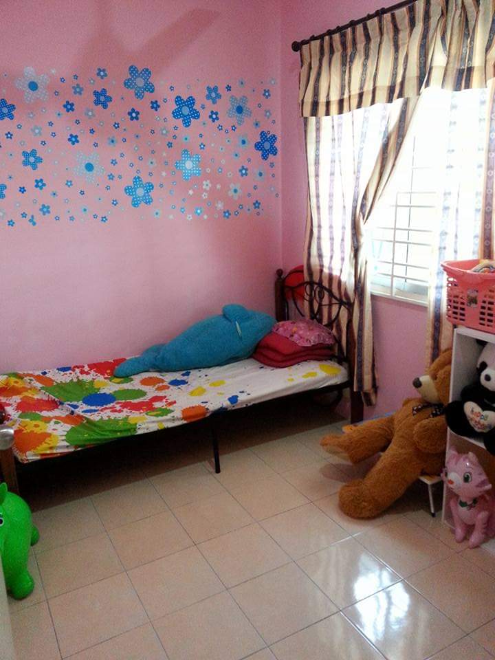 Single Storey Terrace, Taman Meru Permai - photo 5