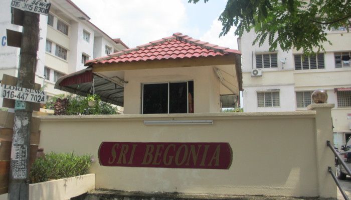 Apartment Sri Begonia Puchong 140k
