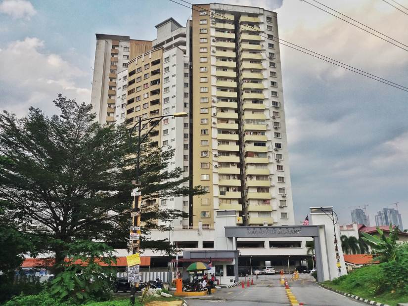 MAGNAVILLE CONDOMINIUM SELAYANG 1001sqft - photo 2