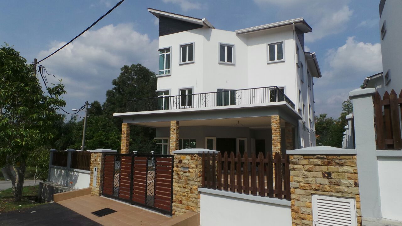 3 Stry Bunglow Desa Permai Sungai Long Kajang