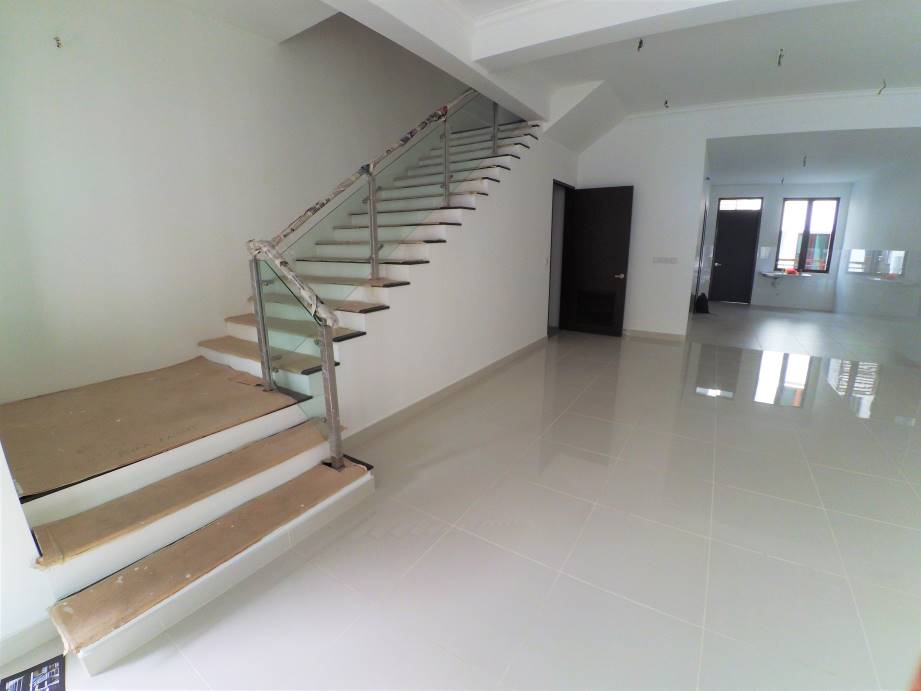 NEW HOUSE 2 Storey, Irama 2, BK 8, Bandar Kinrara - photo 5