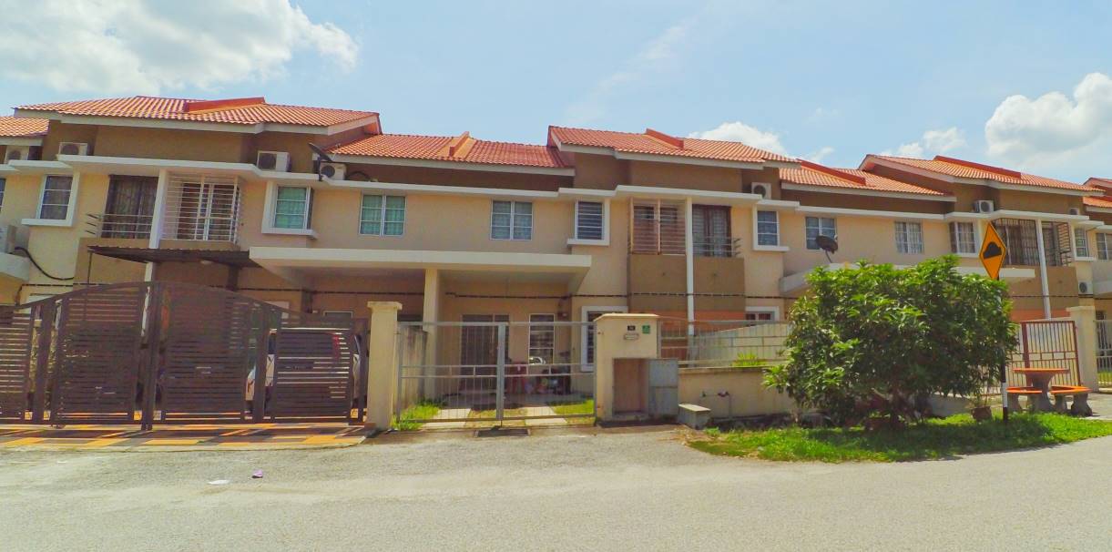2sty TERRACE HOUSE, SAUJANA UTAMA 3, SUNGAI BULOH