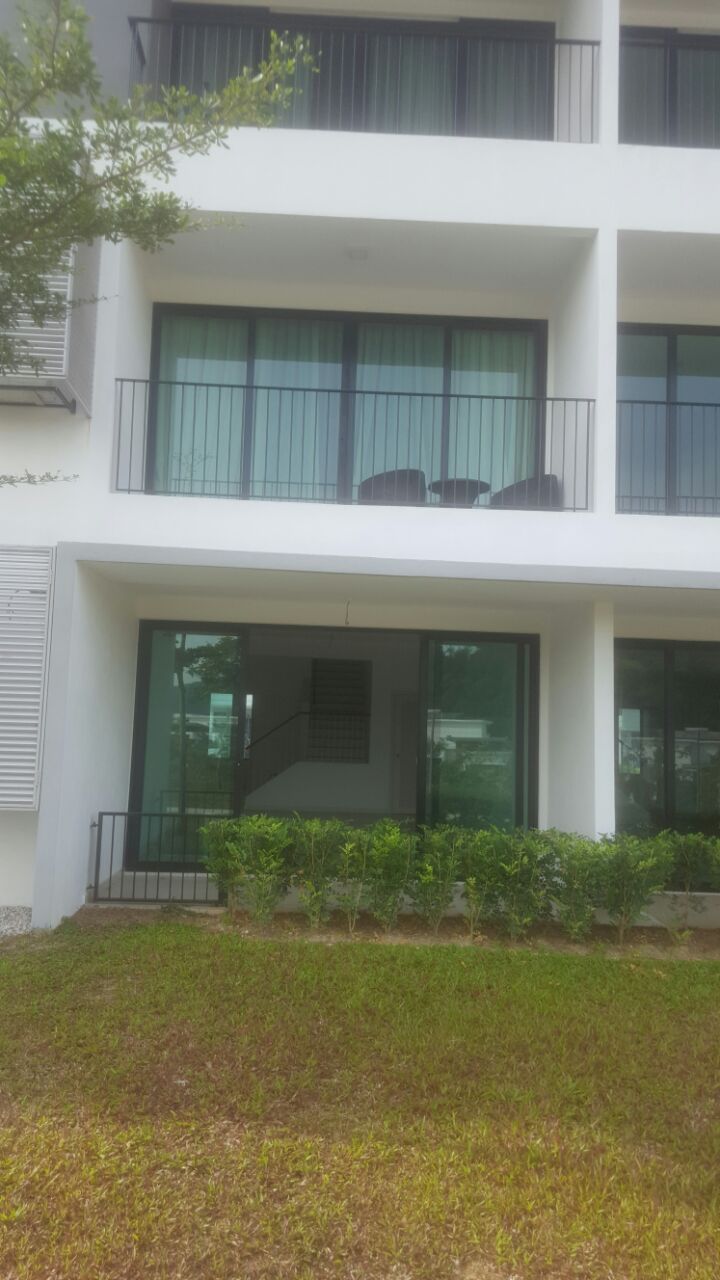 2 STOREY TOWNVILLAS CAHAYA SPK SHAH ALAM - photo 2
