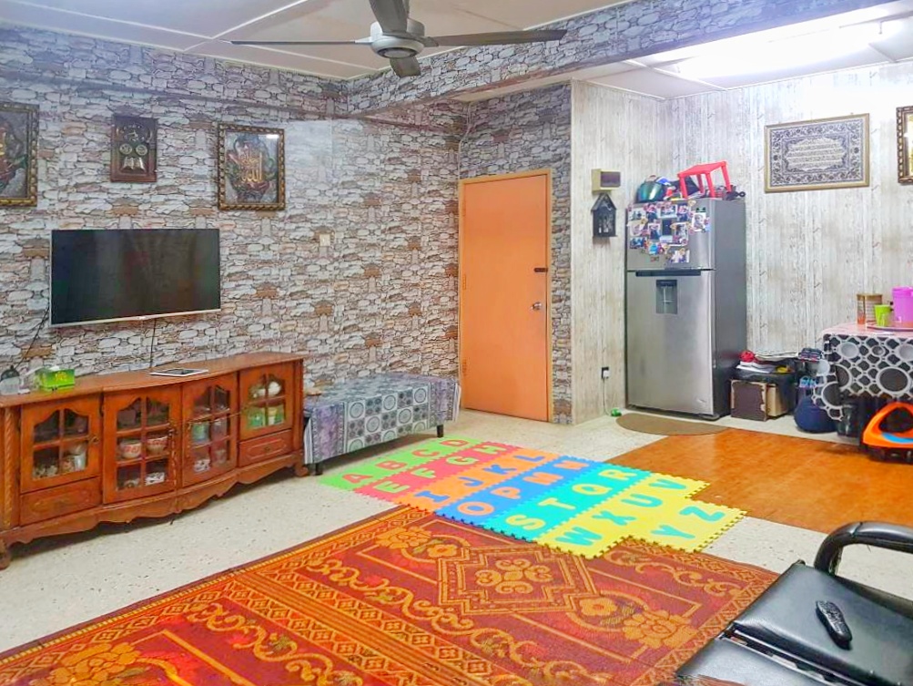 SRI WIRA APARTMENT, UKAY PERDANA - photo 1