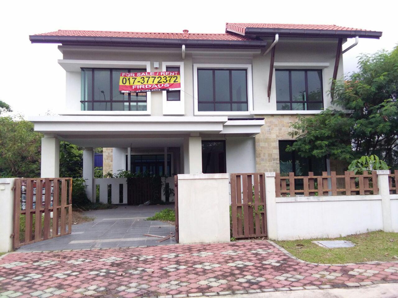 2 STOREY BUNGALOW CORNER LOT KOTA BAYUEMAS KLANG - photo 1