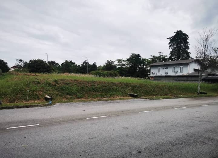 Enstek Nilai Bungalow Lot Jentayu - photo 3