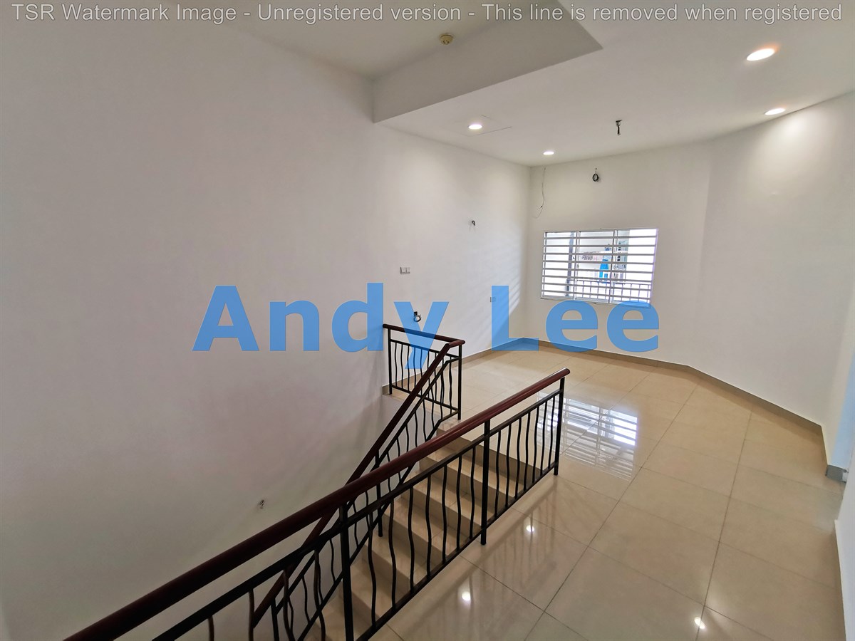 Tripple Storey persiaran Jerjak, - photo 8