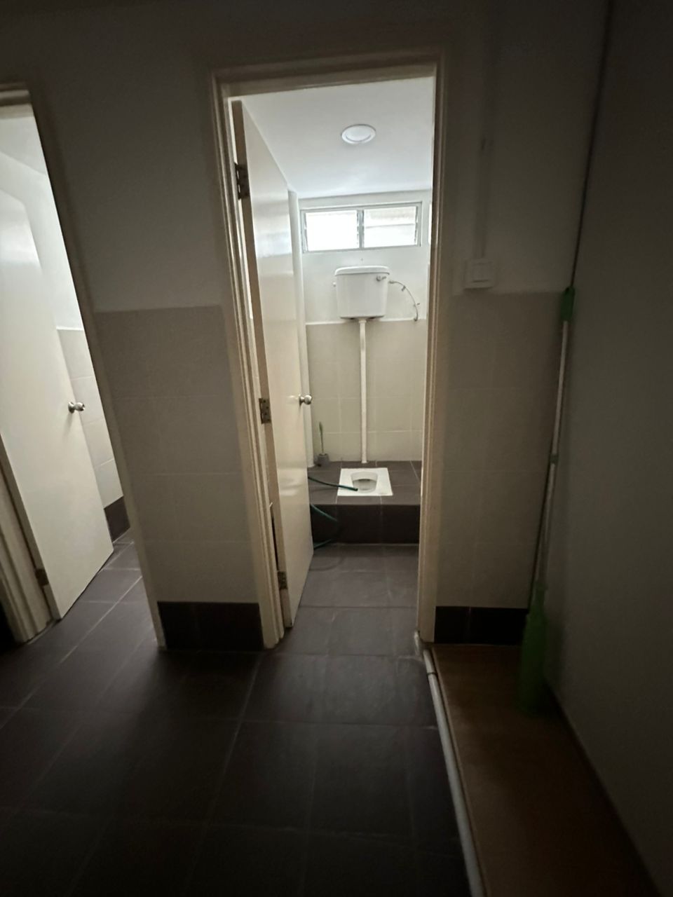 Elite Avenue Renovated unit - photo 3