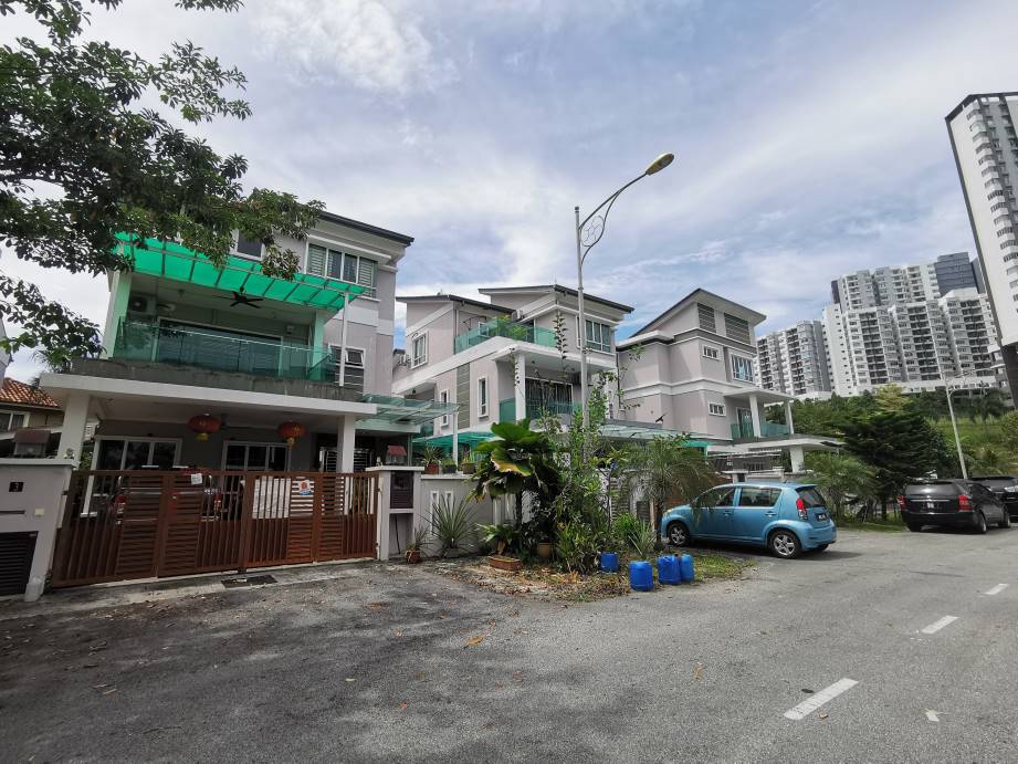 TAMAN DESA MERINGIN, KAJANG - photo 3
