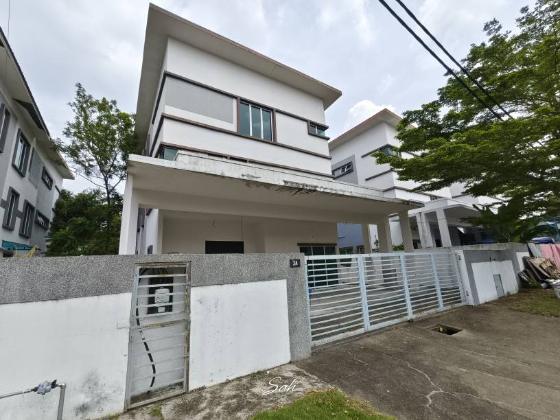 TAMAN DESA MERINGIN, KAJANG - photo 4