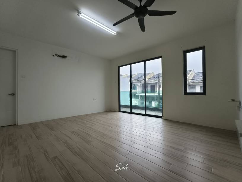 Taman Seri Segar - photo 8
