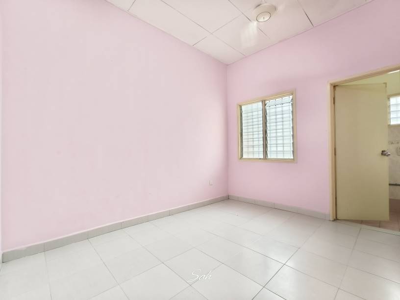 Taman Pelangi Semenyih - photo 8
