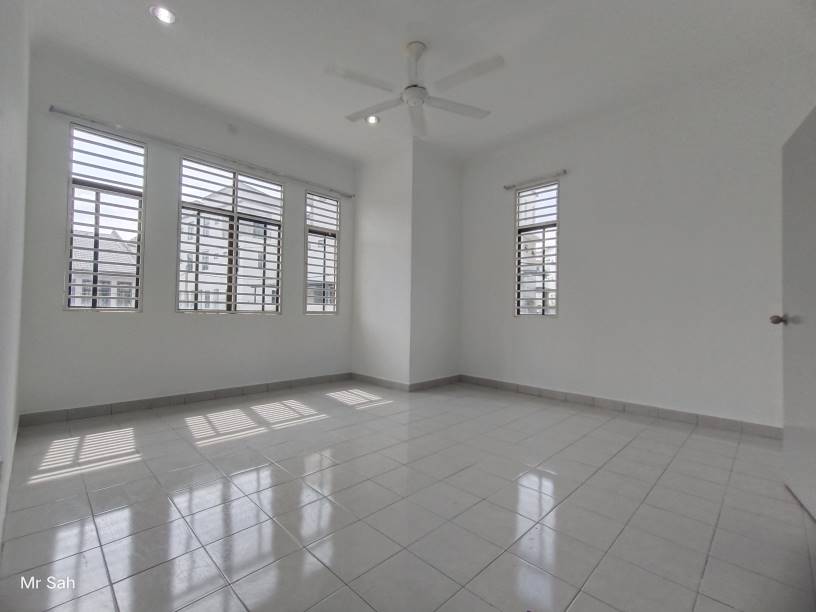 Taman Puncak Saujana - photo 10