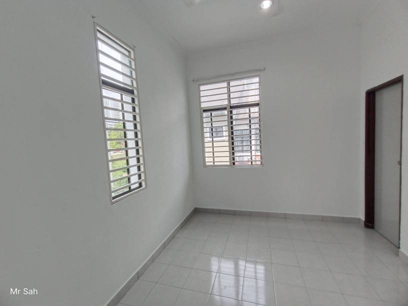 Taman Puncak Saujana - photo 13
