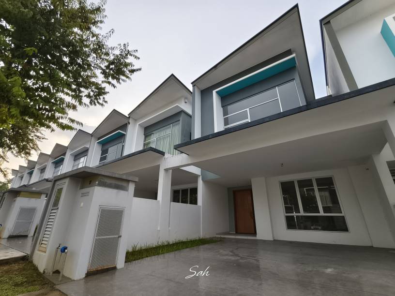 TROPICANA HEIGHTS - photo 3