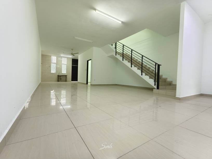 BANGI AVENUE - photo 2