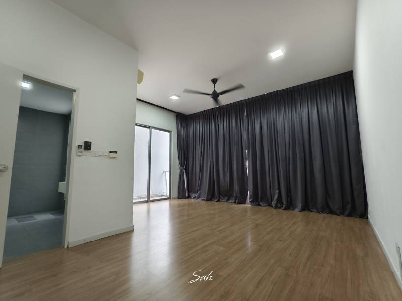 PARKFIELD RESIDENCES - photo 6