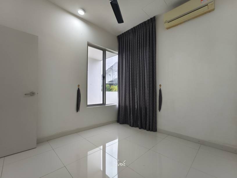 PARKFIELD RESIDENCES - photo 8