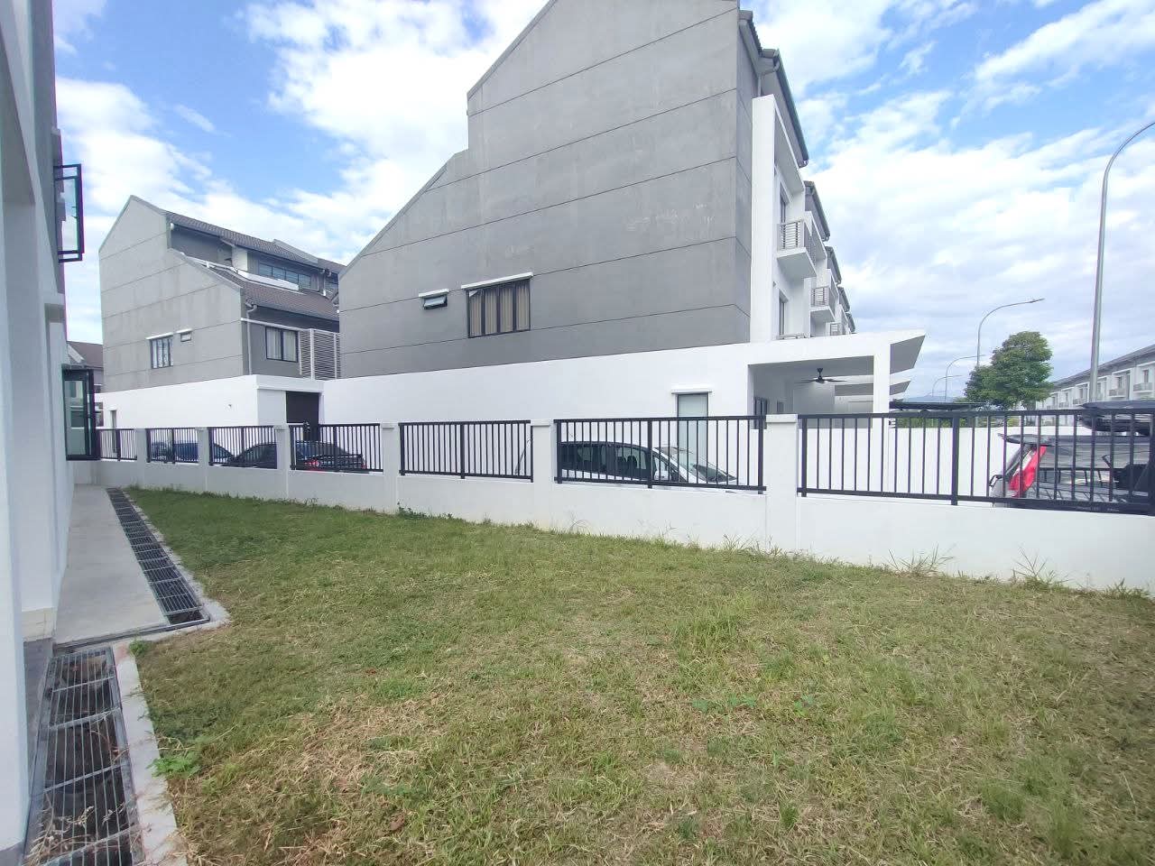 Tropicana Heights - photo 3