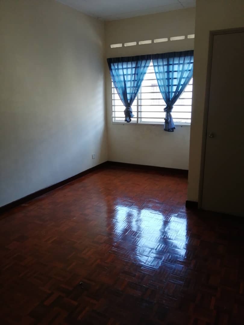 Double Storey  Bandar seri ehsan  Banting Sepang - photo 4
