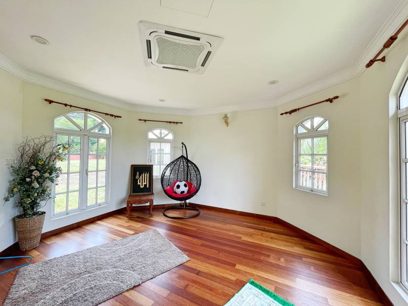 Bungalow  Jalan Mihrab Bukit Jelutong - photo 3