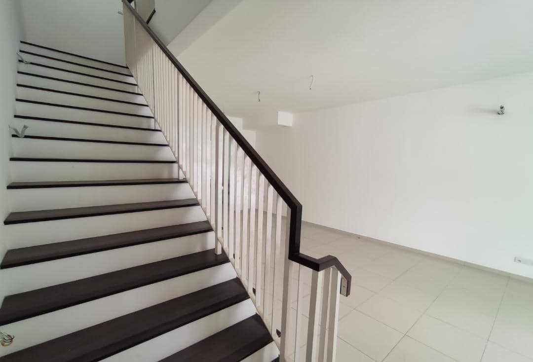 DOUBLE STOREY ECO MAJESTICC SEMENYIH MERRYDALE - photo 2