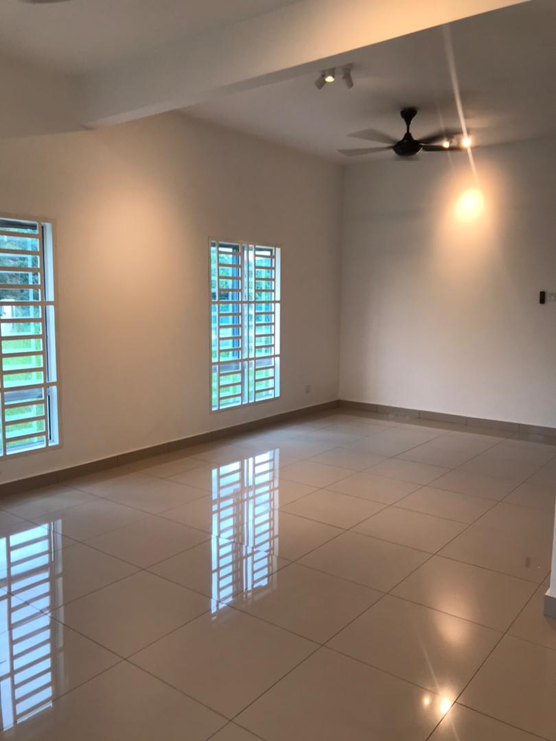 CORNER LOT DOUBLE STOREY BANDAR RINCHING SEKSYEN 6 - photo 7