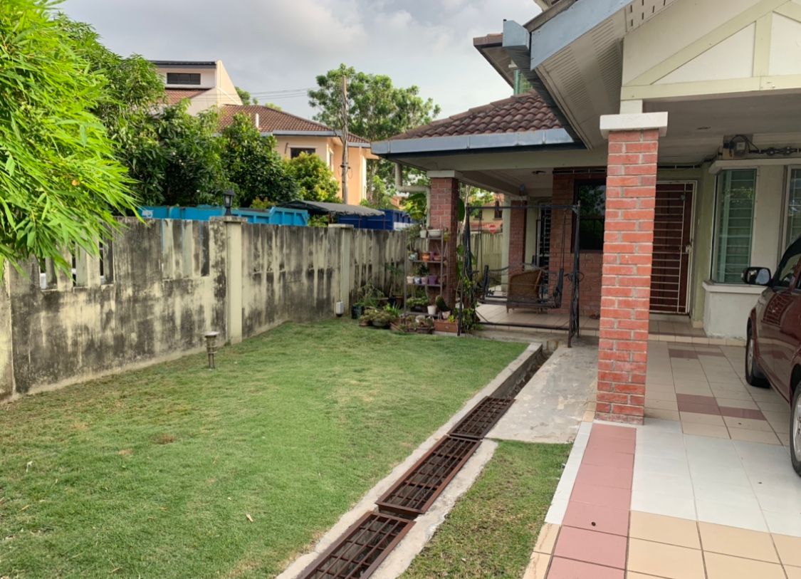 ENDLOT DOUBLE STOREY RENOVATED SEKSYEN 7 SHAH ALAM - photo 10