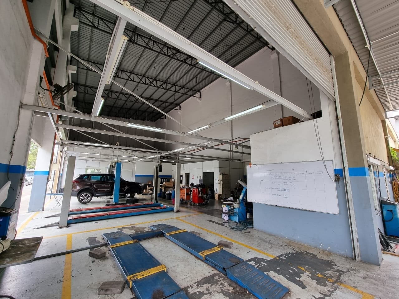2 Storey Semi-D Factory in Kota Damansara - photo 2