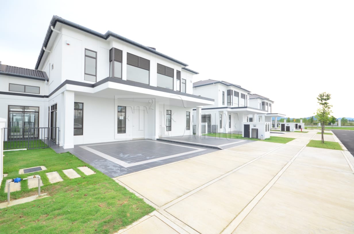 DOUBLE STOREY LINK ECO GRANDEUR AVENHAM PUNCAK ALA - photo 10