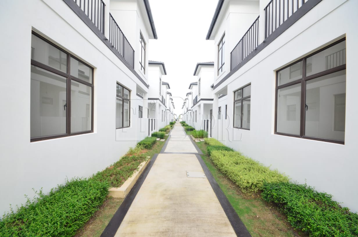 DOUBLE STOREY LINK ECO GRANDEUR AVENHAM PUNCAK ALA - photo 12