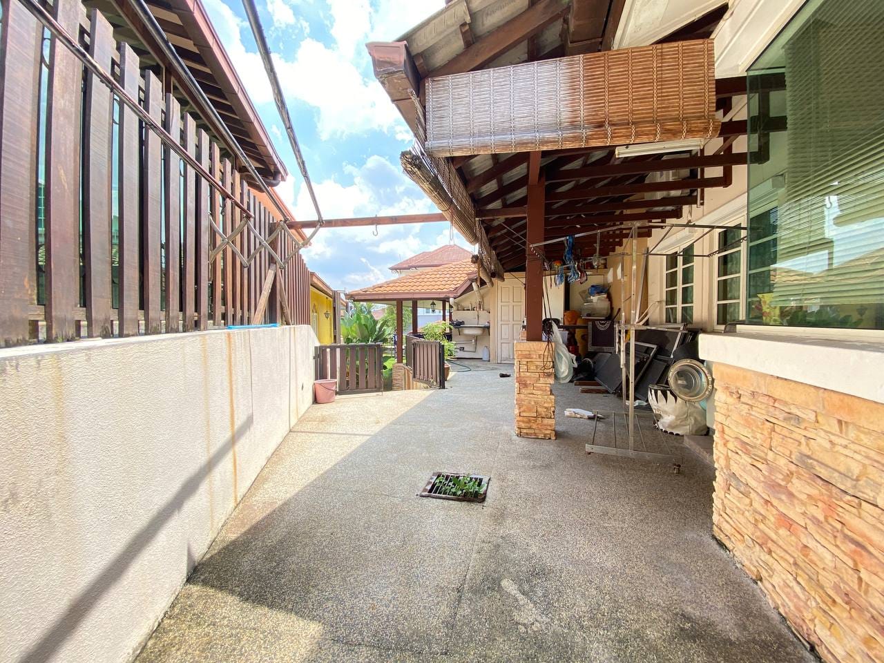 2 AND HALF STOREY BUNGALOW KEMENSAH HEIGHTS AMPANG - photo 4