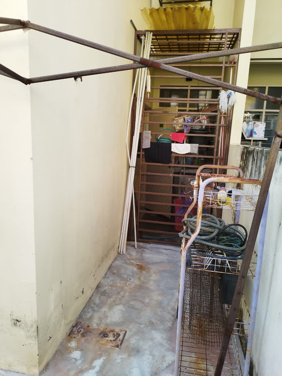 DOUBLE STOREY SEMI D CLUSTER ALAMSURIA PUNCAK ALAM - photo 2